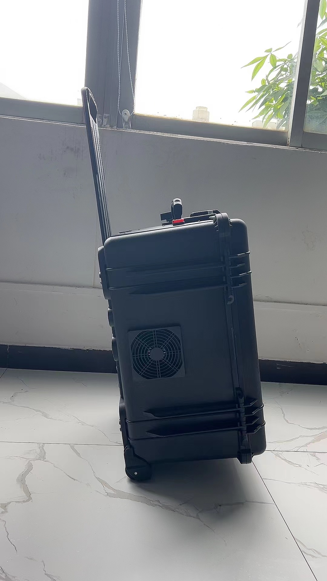 长安手拉箱型移动通信干扰器